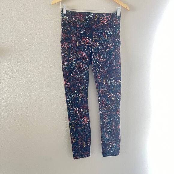 Lululemon invigorate high rise tight 25” in foliage overlay - Picture 10 of 11